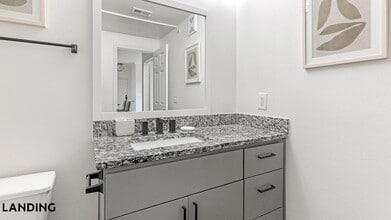 15450 Farm to Market Rd 1325, Unit 2038 in Austin, TX - Foto de edificio - Building Photo