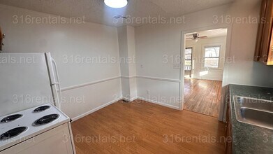 421 S Gordon Ave in Wichita, KS - Building Photo - Building Photo