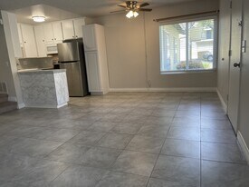 13755 Caminito Vizzini, Unit 13755 Caminito Vizzini in San Diego, CA - Building Photo