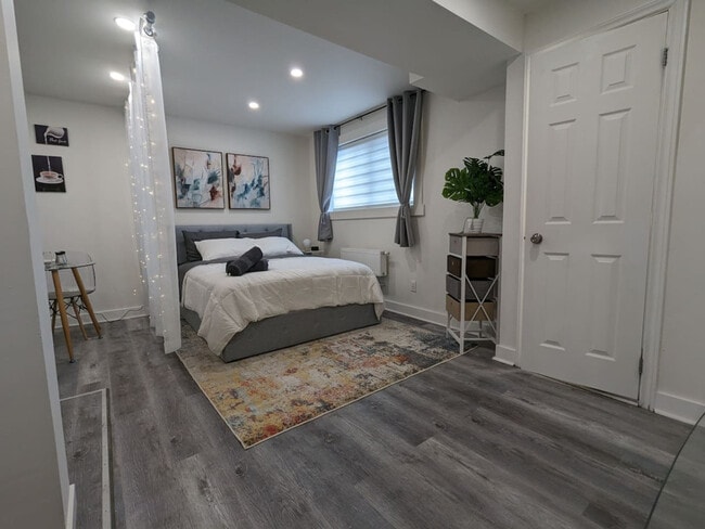 property at 2582 Chem. Bedford