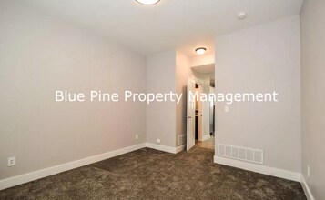 710 S Saturn Ave in Idaho Falls, ID - Building Photo - Building Photo