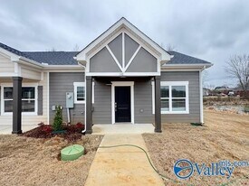 136 Foster Wy Dr in Huntsville, AL - Building Photo