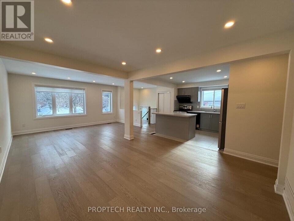 14 Lebos Rd in Toronto, ON - Building Photo