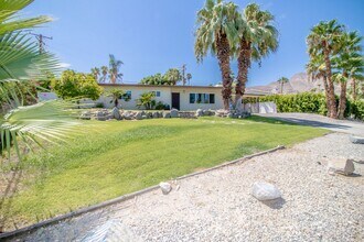 68177 Mountain View Rd in Cathedral City, CA - Building Photo - Building Photo