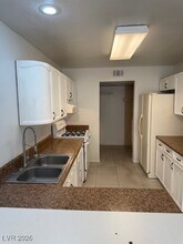 7736 Amato Ave in Las Vegas, NV - Building Photo - Building Photo