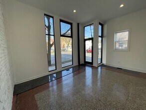 2827 N Central Park Ave in Chicago, IL - Building Photo - Building Photo