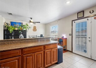 692 Indian Row Ct in Henderson, NV - Building Photo - Building Photo