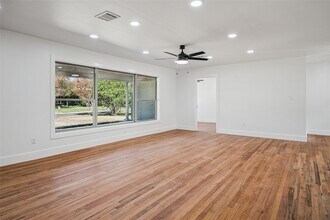 9946 Kilarney Dr in Dallas, TX - Building Photo - Building Photo