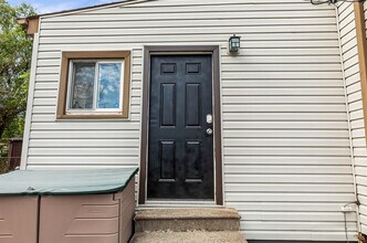 14926 E 10 Mile Rd, Unit SI ID1032312P in Warren, MI - Building Photo - Building Photo