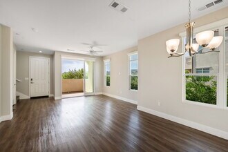 4394 Paxton Pl in Calabasas, CA - Building Photo - Building Photo