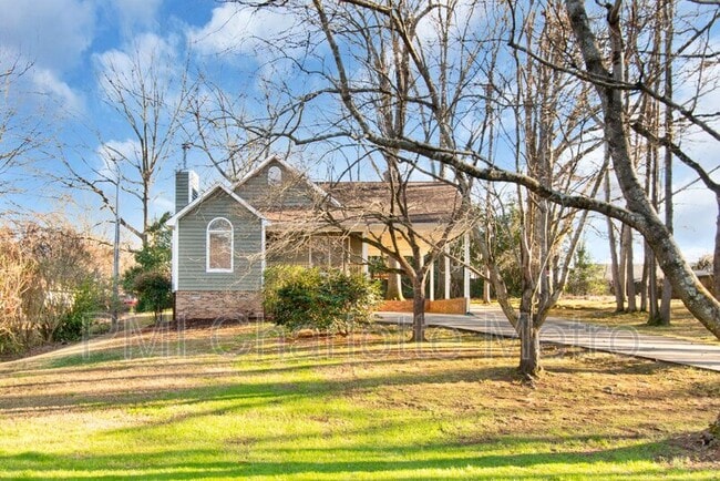 1207 Harvard St in Monroe, NC - Building Photo - Building Photo