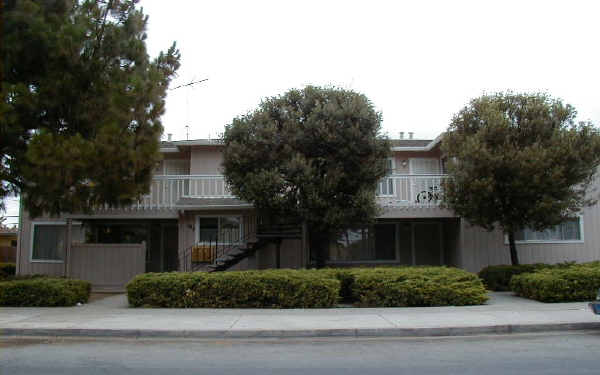 95 Roundtable Dr in San Jose, CA - Building Photo - Building Photo