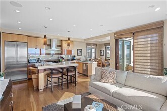 124 2nd Pl in Manhattan Beach, CA - Building Photo - Building Photo