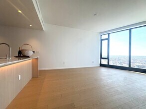 682 Atlantic Ave, Unit 3712 in Boston, MA - Building Photo - Building Photo