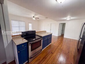 506 Alpha St S in Birmingham, AL - Foto de edificio - Building Photo