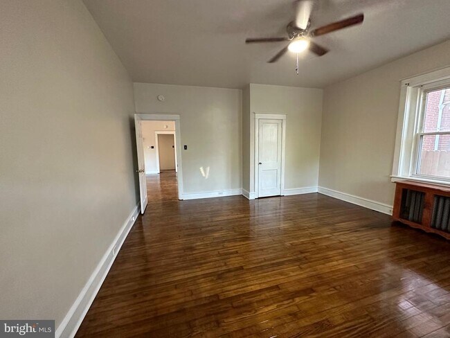 451 Main St in Schwenksville, PA - Building Photo - Building Photo