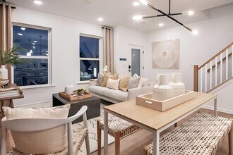 117 Lyla Ln in New Brunswick, NJ - Building Photo - Building Photo