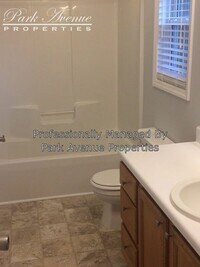 1044 Amber Acres Ln photo'