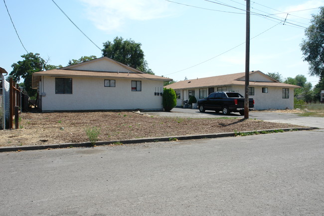 2430-2436 N Addison St in Spokane, WA - Building Photo - Building Photo