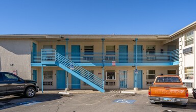 49 Park St in Reno, NV - Foto de edificio - Building Photo