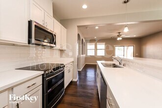 224 Botanic Gardens Dr in Las Vegas, NV - Building Photo - Building Photo