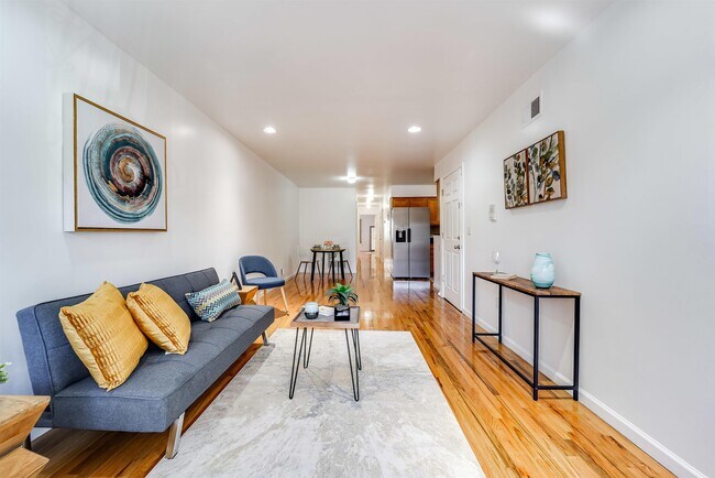 375 Ogden Ave. in Jersey City, NJ - Building Photo - Building Photo