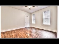 810 Brooks Ln photo'