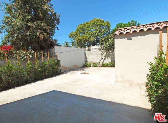 property at 1219 S Crescent Heights Blvd