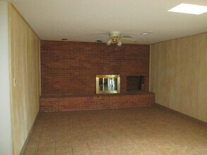 3232 Reina Dr NE in Albuquerque, NM - Building Photo - Building Photo