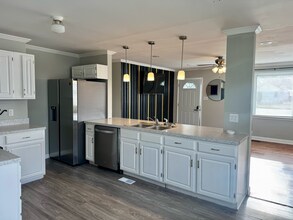 1107 Simmons St in New Bern, NC - Building Photo - Building Photo