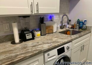 86 Glenville Ave in Boston, MA - Building Photo - Building Photo