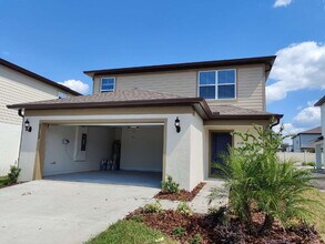 9713 Rally Spring Lp in Wesley Chapel, FL - Building Photo - Building Photo