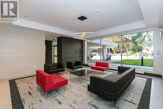 33-633 Isabella St in Toronto, ON - Building Photo - Building Photo
