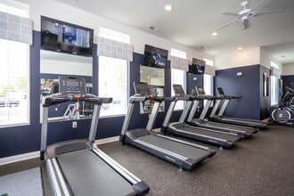 Monarch on East Broad in Columbus, OH - Building Photo - Interior Photo