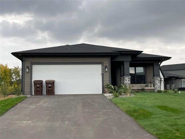 property at 5399 Robinwood Ct