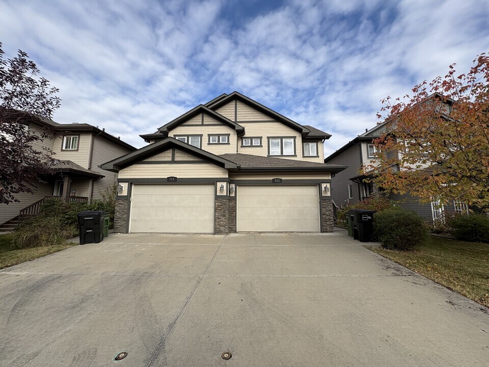713-176 176 St SW in Edmonton, AB - Building Photo