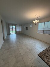 10924 E Texas Ave in Mesa, AZ - Foto de edificio - Building Photo