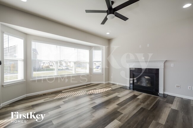 3248 Charlestowne Crossing Dr in St. Charles, MO - Foto de edificio - Building Photo