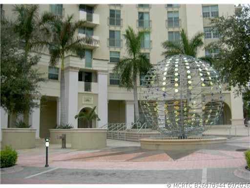 property at 610 Clematis St
