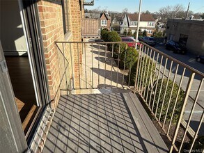 142 Trenchard St in Yonkers, NY - Building Photo - Building Photo