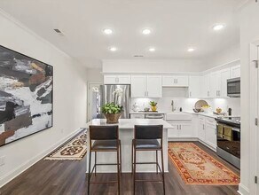 Rockspring East in High Point, NC - Foto de edificio - Building Photo