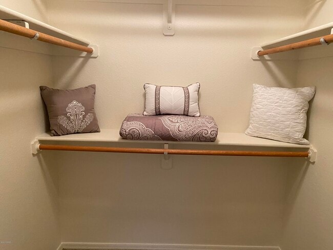 property at 5751 N Kolb Rd