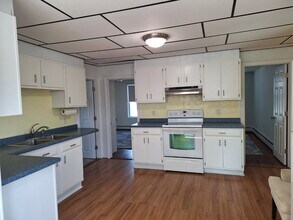 88 Bismark St, Unit 88 Bismark St in Manchester, NH - Building Photo - Building Photo