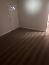 3059 E 5th St, Unit Susana Mejia in Los Angeles, CA - Foto de edificio - Building Photo