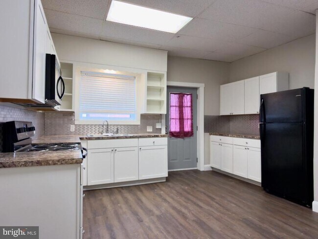 100 S Front St in Liverpool, PA - Building Photo - Building Photo