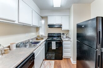 The Overlook Apartment Homes in Huntsville, AL - Foto de edificio - Building Photo