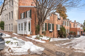 1319 34th St NW in Washington, DC - Building Photo - Building Photo