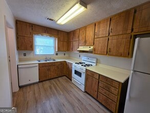 370 Williamsburg Way in Fayetteville, GA - Building Photo - Building Photo