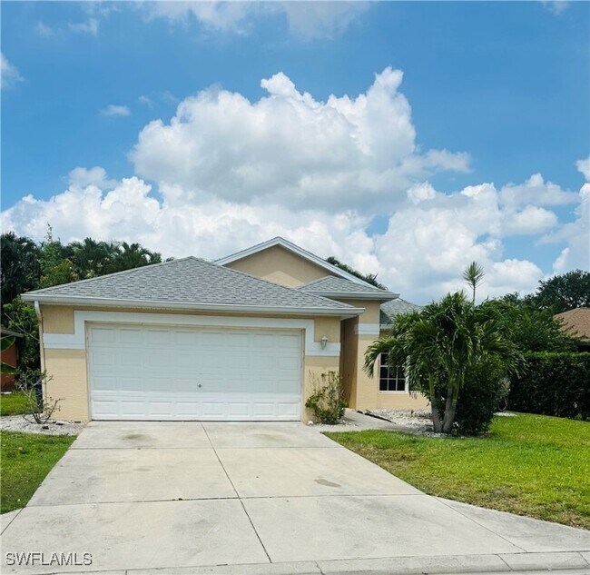 17903 Oakmont Ridge Cir in Ft. Myers, FL - Building Photo - Building Photo