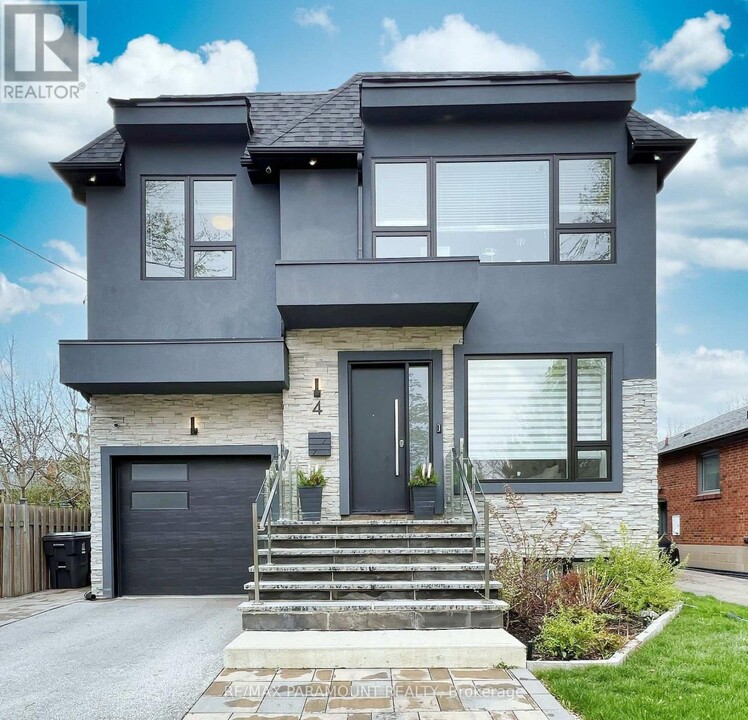 4 Charleston Rd in Toronto, ON - Building Photo